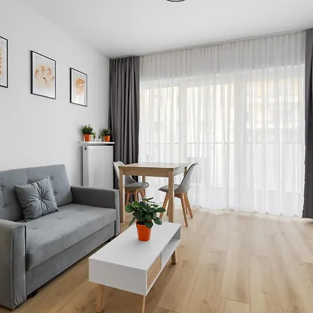 Nowoczesne I Eleganckie Apartamenty Very Berry W Poznaniu By Noclegi Renters Exterior foto