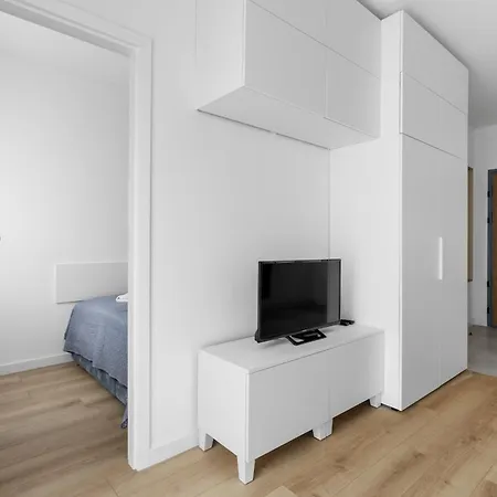 Nowoczesne I Eleganckie Apartamenty Very Berry W Poznaniu By Noclegi Renters Exterior foto
