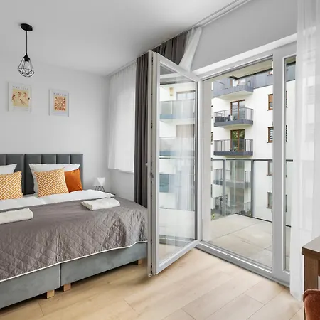 Nowoczesne I Eleganckie Apartamenty Very Berry W Poznaniu By Noclegi Renters Exterior foto