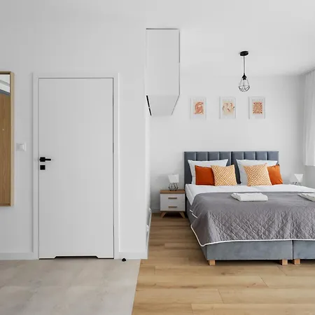 Nowoczesne I Eleganckie Apartamenty Very Berry W Poznaniu By Noclegi Renters Exterior foto