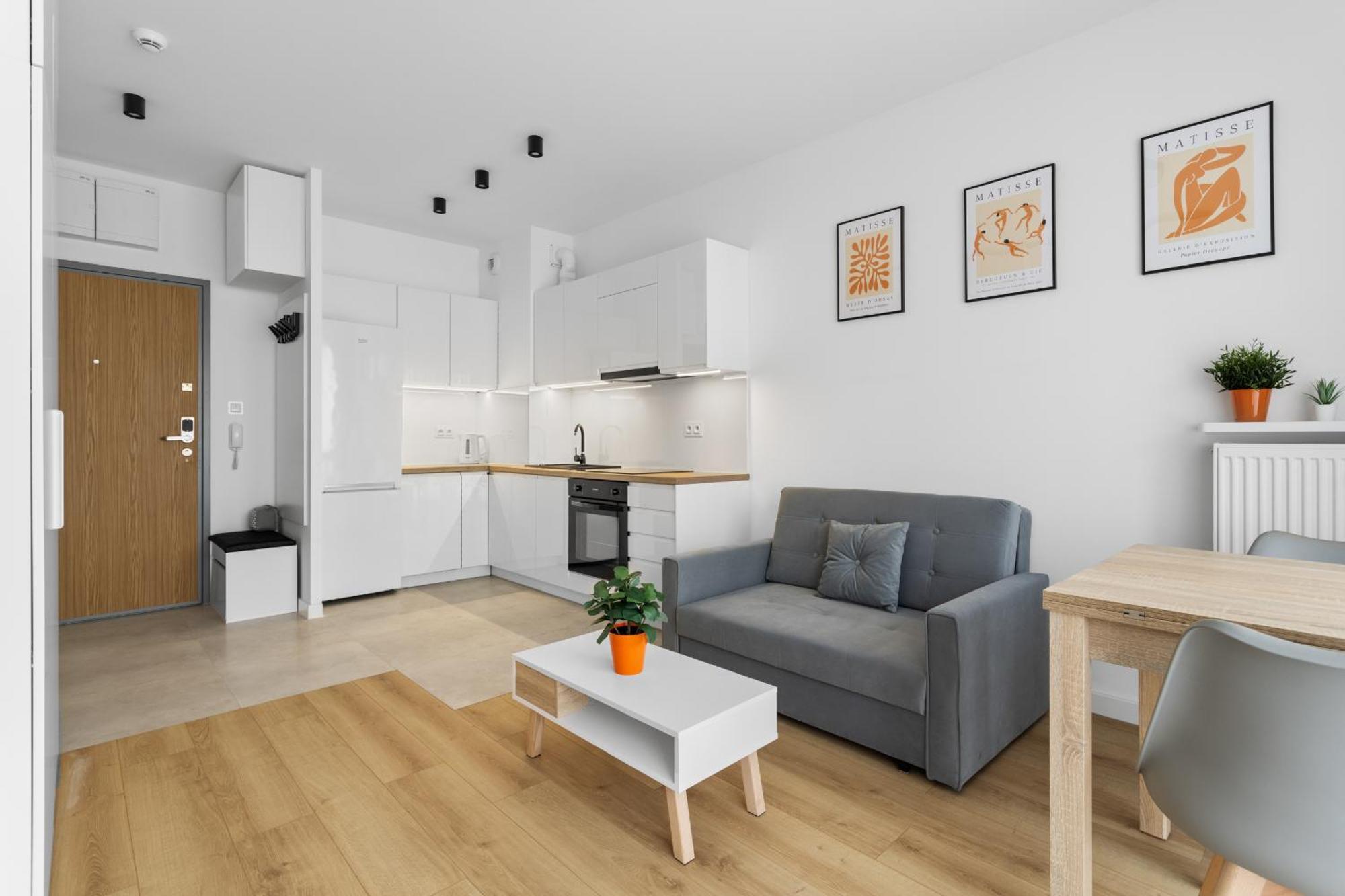 Nowoczesne I Eleganckie Very Berry W Poznaniu By Renters Apartment Poznan