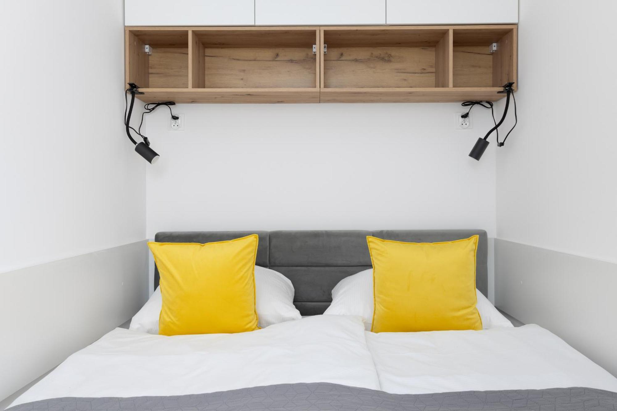 Apartment Nowoczesne I Eleganckie Very Berry W Poznaniu By Renters