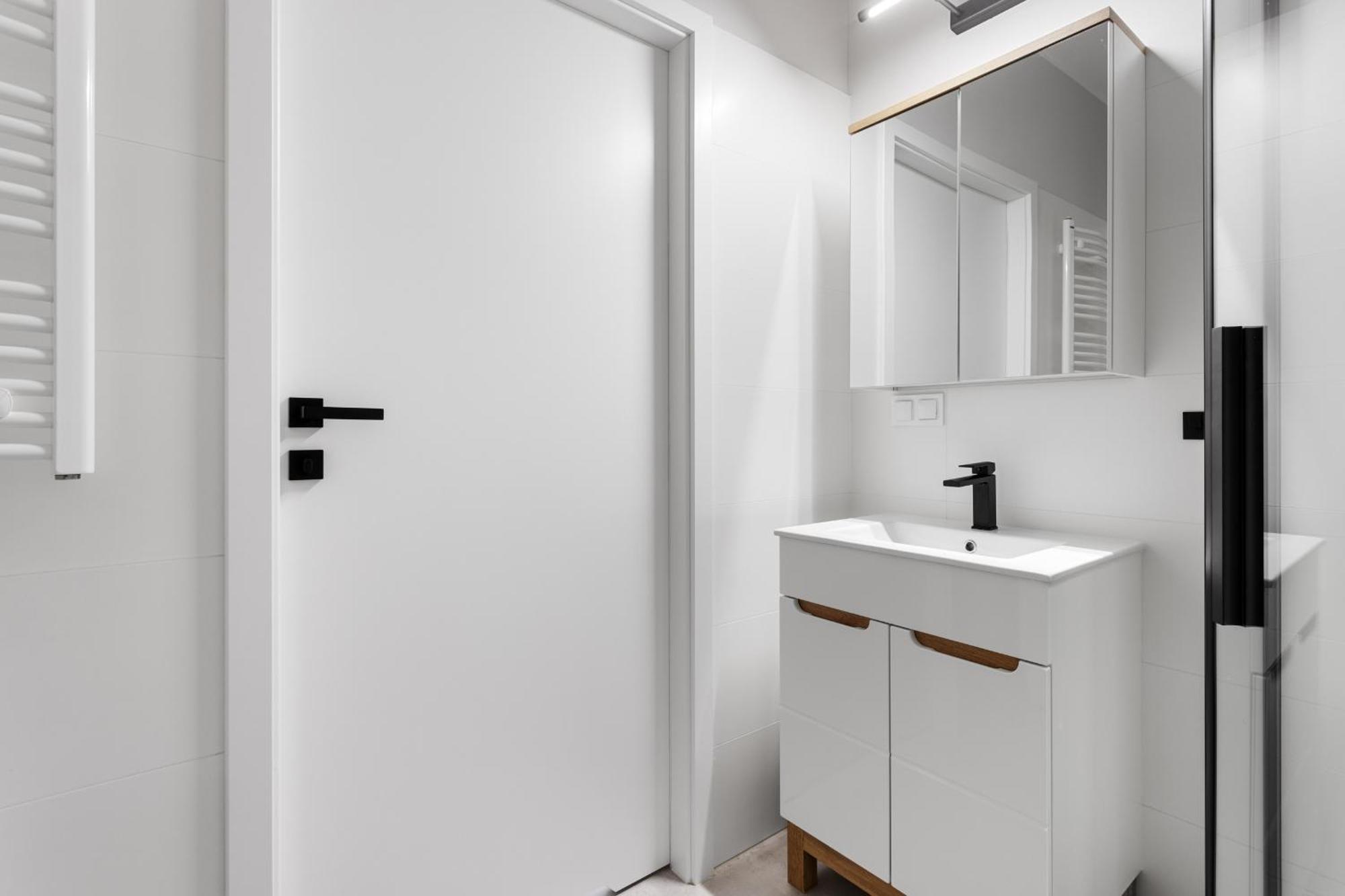 Nowoczesne I Eleganckie Very Berry W Poznaniu By Renters Posen
