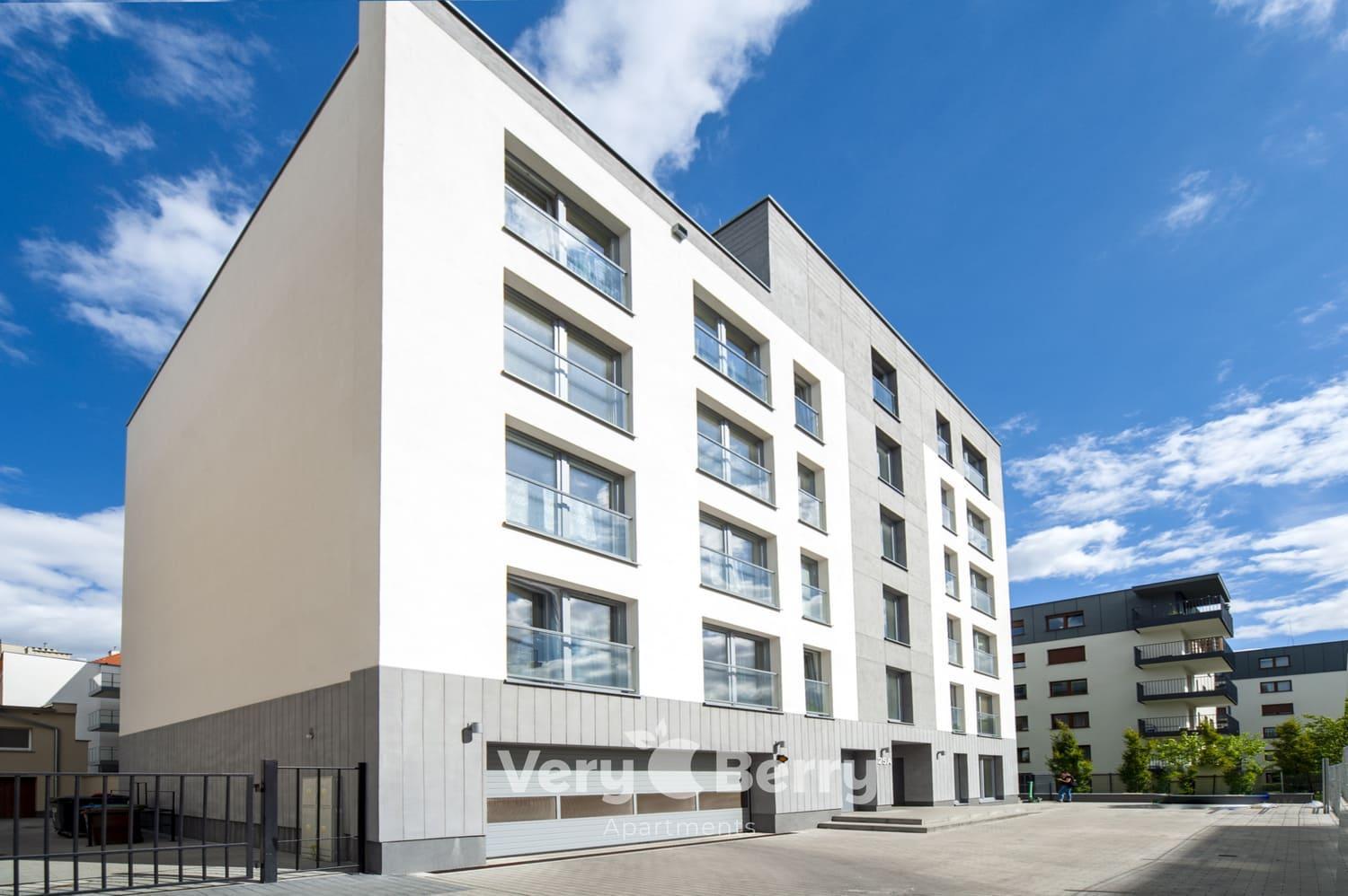 Apartment Nowoczesne I Eleganckie Very Berry W Poznaniu By Renters *