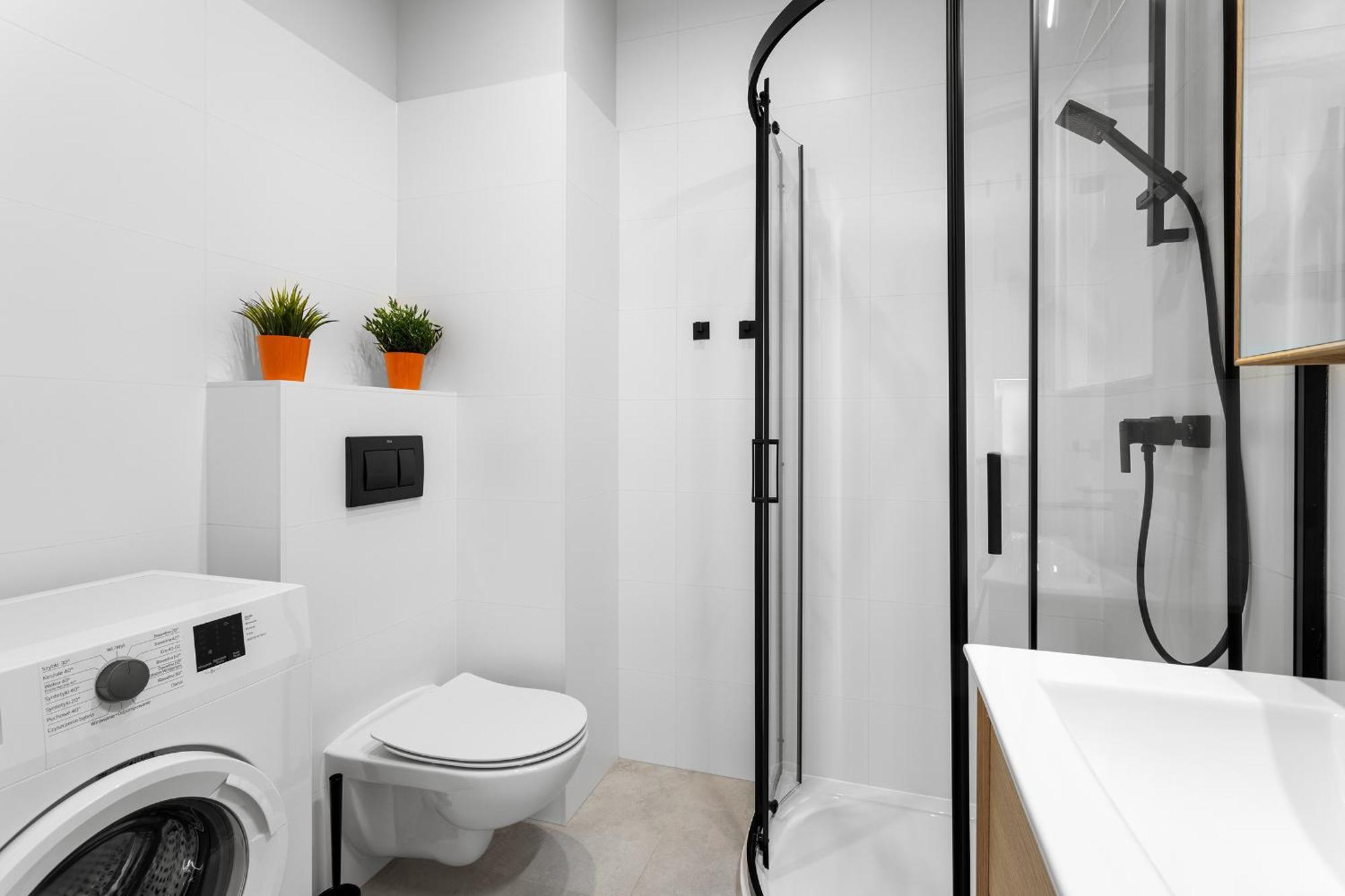 Apartment Nowoczesne I Eleganckie Very Berry W Poznaniu By Renters Posen