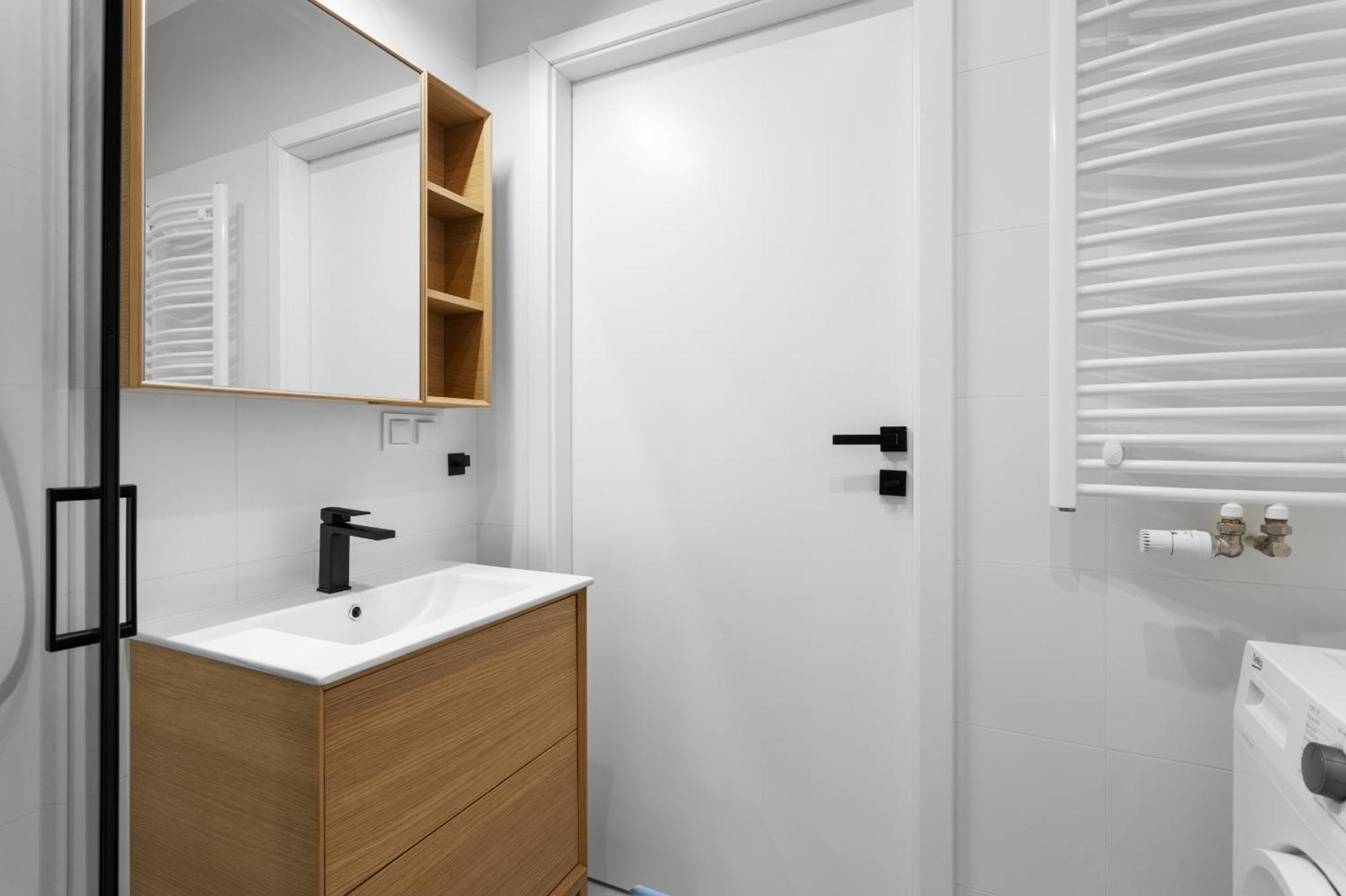 Nowoczesne I Eleganckie Very Berry W Poznaniu By Renters Apartment *