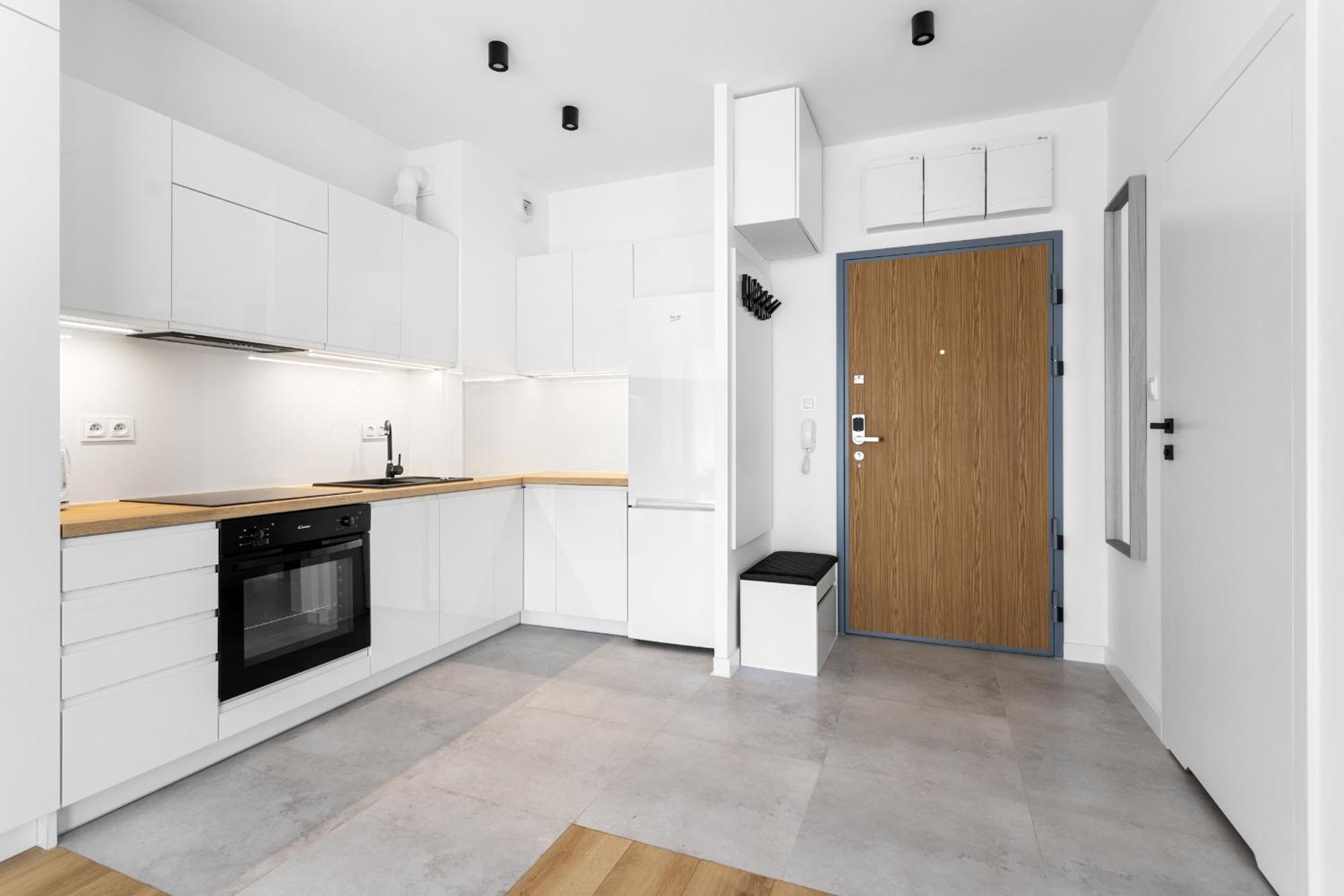 Nowoczesne I Eleganckie Very Berry W Poznaniu By Renters Apartment Posen